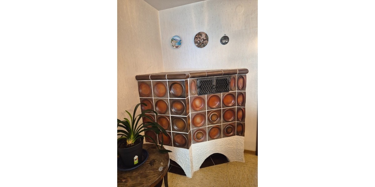 Vielseitiges Zweifamilienhaus mit Gewerbemöglichkeit, zahlreichen Stellplätzen u. idyllischem Garten - Zweifamilienhaus Friedelhausen Friedelhausen | Angebot:22137659