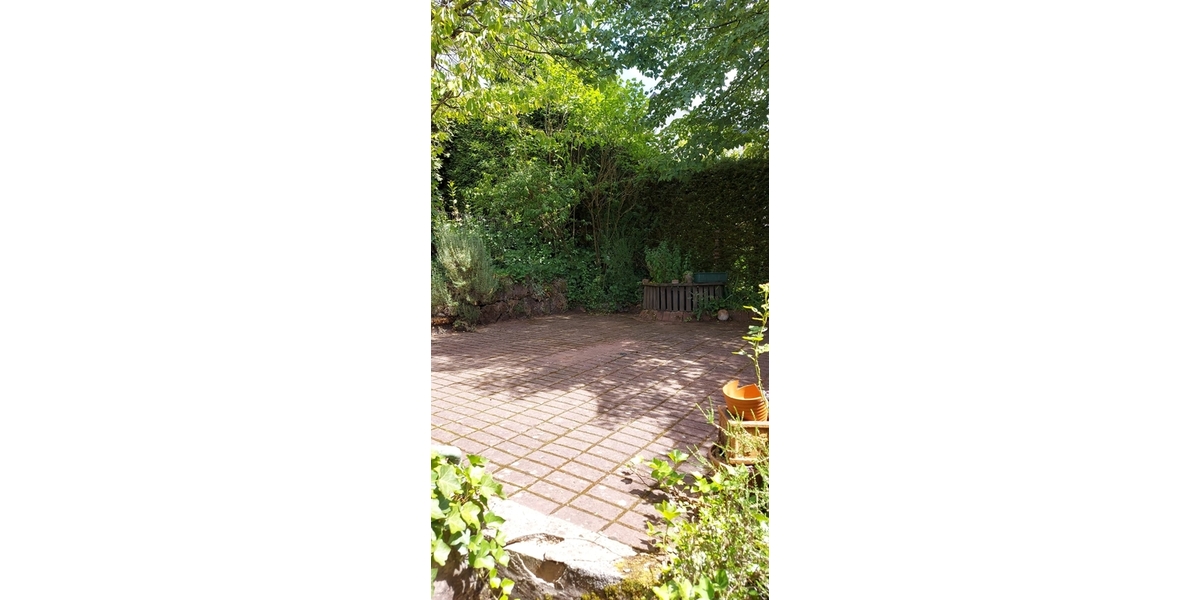 Potenzialstarkes Sanierungsobjekt: Freistehendes Ein- oder Zweifamilienhaus in Waldfischbach - Zweifamilienhaus Waldfischbach-Burgalben Rheinland-Pfalz | Angebot:27178787