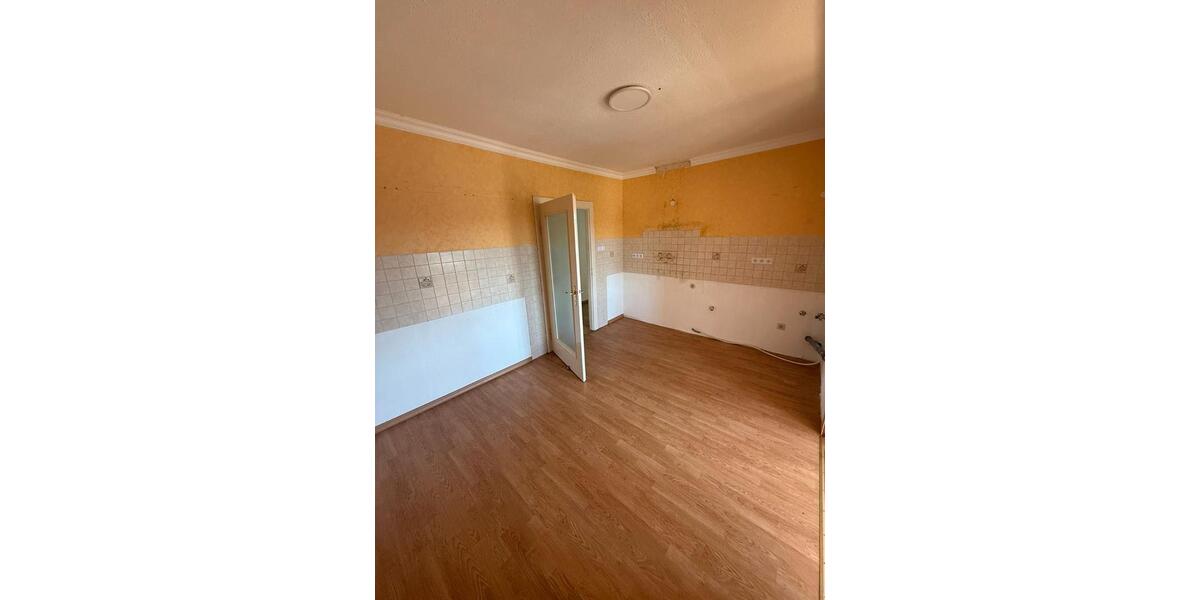 Reihenhaus Zweibrücken - 9 Zimmer, 193 m&sup2;, 325.000&euro; | Angebot:26929455