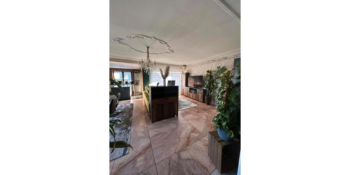 Etagenwohnung Riegelsberg - 5 Zimmer, 125 m&sup2;, 285.000&euro; | Angebot:26111976