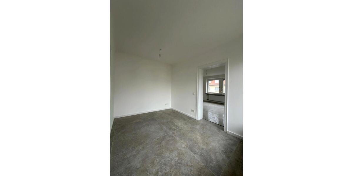 Etagenwohnung Neunkirchen - 4 Zimmer, 137 m&sup2;, 1.150&euro; | Angebot:25445281