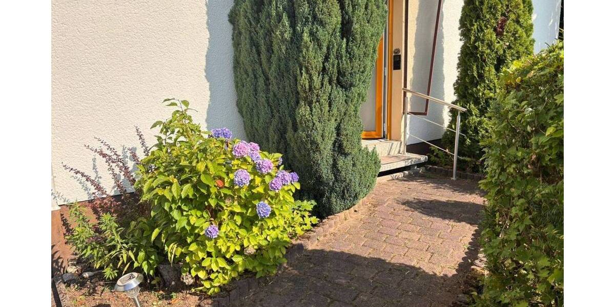 Mehrfamilienhaus, Wohnhaus Schiffweiler Landsweiler - 8 Zimmer, 155 m&sup2;, 300.000&euro; | Angebot:25663150