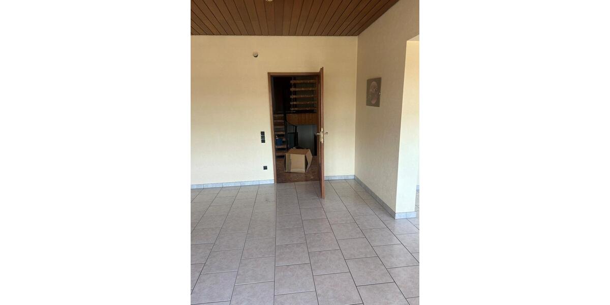 Einfamilienhaus Homburg - 11 Zimmer, 165 m&sup2;, 289.000&euro; | Angebot:26265842