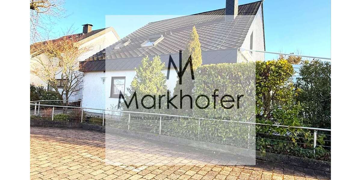Einfamilienhaus Homburg - 7 Zimmer, 170 m&sup2;, 2.200&euro; | Angebot:24858477