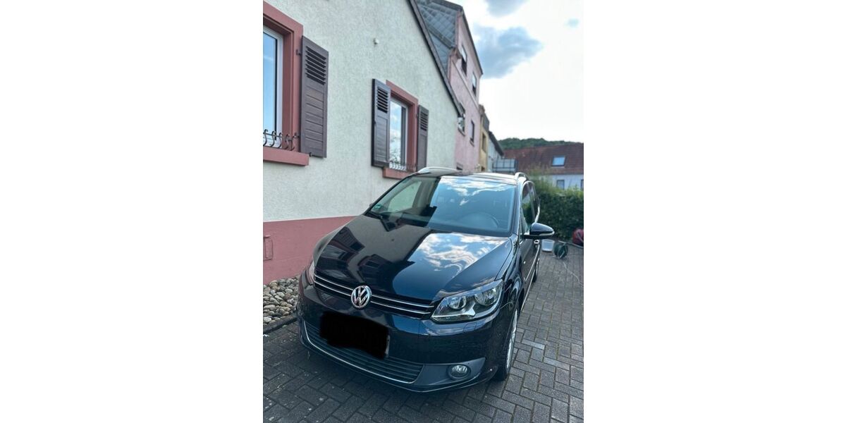 VW Touran 187.800 km 12.500 &euro; Sankt Ingbert 66386