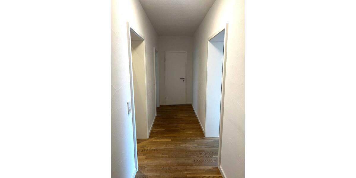 Etagenwohnung Saarbrücken St Johann - 2 Zimmer, 75 m&sup2;, 700&euro; | Angebot:25959145