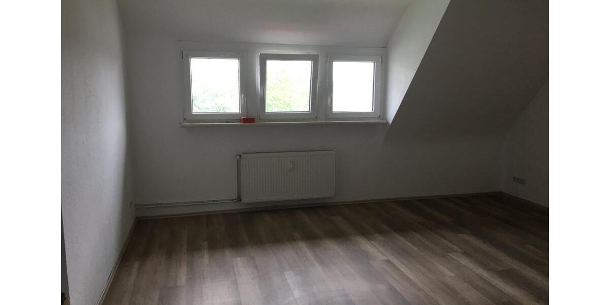 Dachgeschoßwohnung Pirmasens Niedersimten - 4 Zimmer, 420&euro; | Angebot:19220921