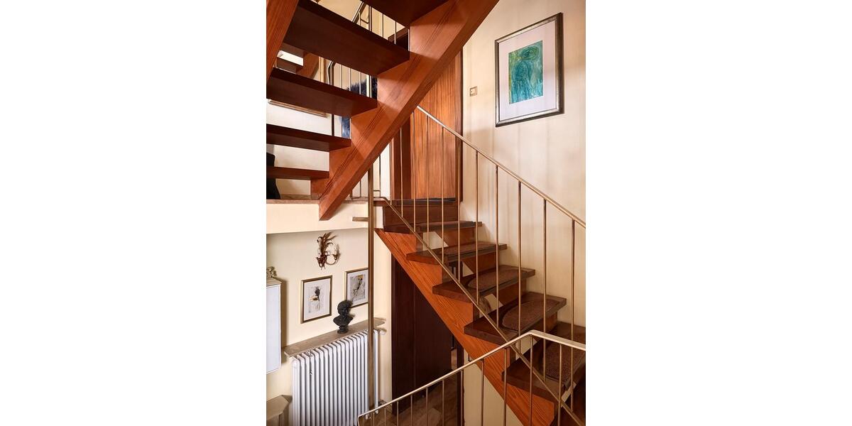 Einfamilienhaus Zweibrücken - 6 Zimmer, 263 m&sup2;, 420.000&euro; | Angebot:25998831