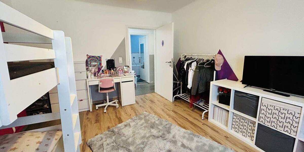 Mehrfamilienhaus, Wohnhaus Neunkirchen Innenstadt - 6 Zimmer, 130 m&sup2;, 219.000&euro; | Angebot:25779641