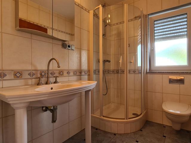 Exklusives neuwertiges Wohnhaus in schöner Stadtrandlage - Einfamilienhaus Homburg | Angebot:26882575