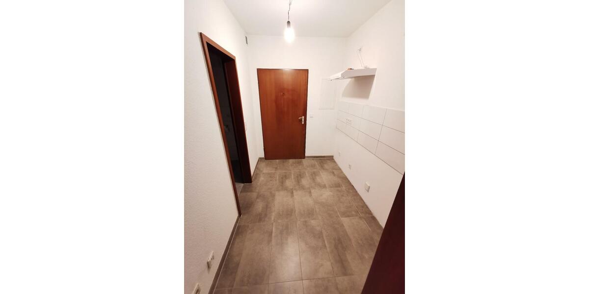 Etagenwohnung Neunkirchen - 1 Zimmer, 32 m&sup2;, 300&euro; | Angebot:25371557