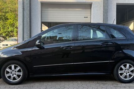 Mercedes-Benz B 170 167.000 km 4.500 &euro; Saarbrücken 66115