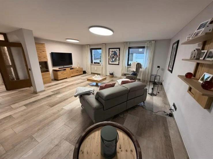 Etagenwohnung Mackenbach - 6 Zimmer, 197 m&sup2;, 2.123&euro; | Angebot:25223951