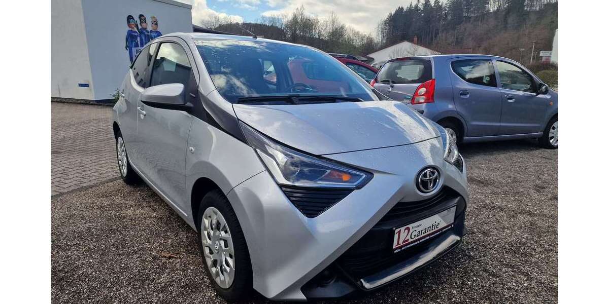 Toyota Aygo 30.000 km 13.990 &euro; Thaleischweiler-Fröschen 66987