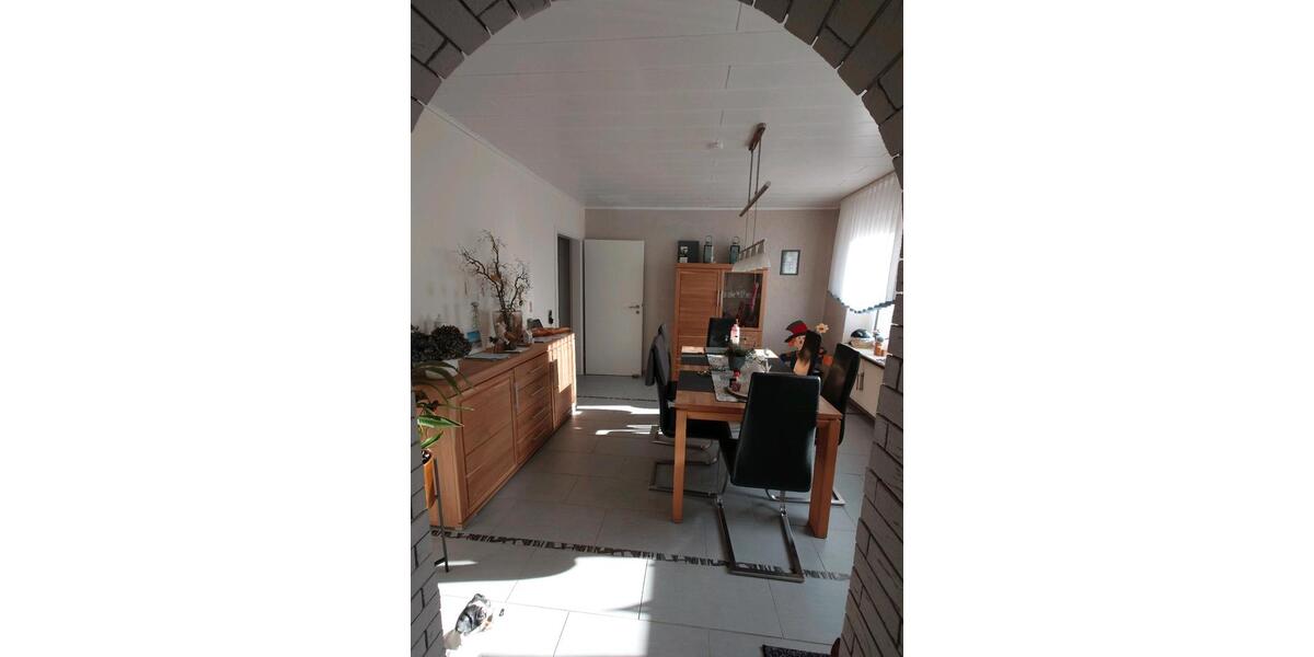 Einfamilienhaus Friedrichsthal - 7 Zimmer, 175 m&sup2;, 250.000&euro; | Angebot:25095844