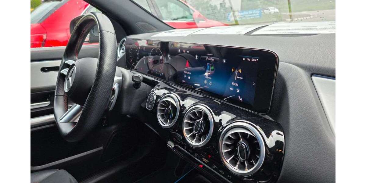 Mercedes-Benz GLA 180 26.000 km 33.900 &euro; Clausen 66978