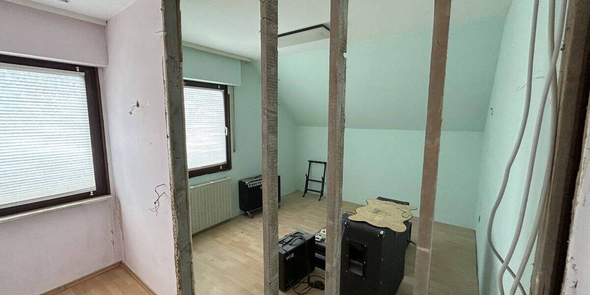 Einfamilienhaus Riedelberg - 4 Zimmer, 140 m&sup2;, 189.000&euro; | Angebot:25741211