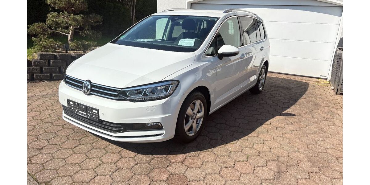 VW Touran 124.609 km 16.950 &euro; Bliesen (St. Wendel) 66606