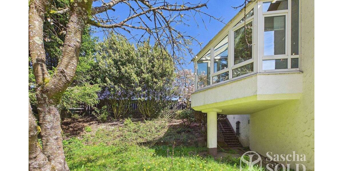 Großzügige Liegenschaft in ruhiger Waldrandlage - Pool, Sauna, Wintergarten, Balkon u. Doppelgarage - Einfamilienhaus Spiesen-Elversberg Elversberg | Angebot:26178654