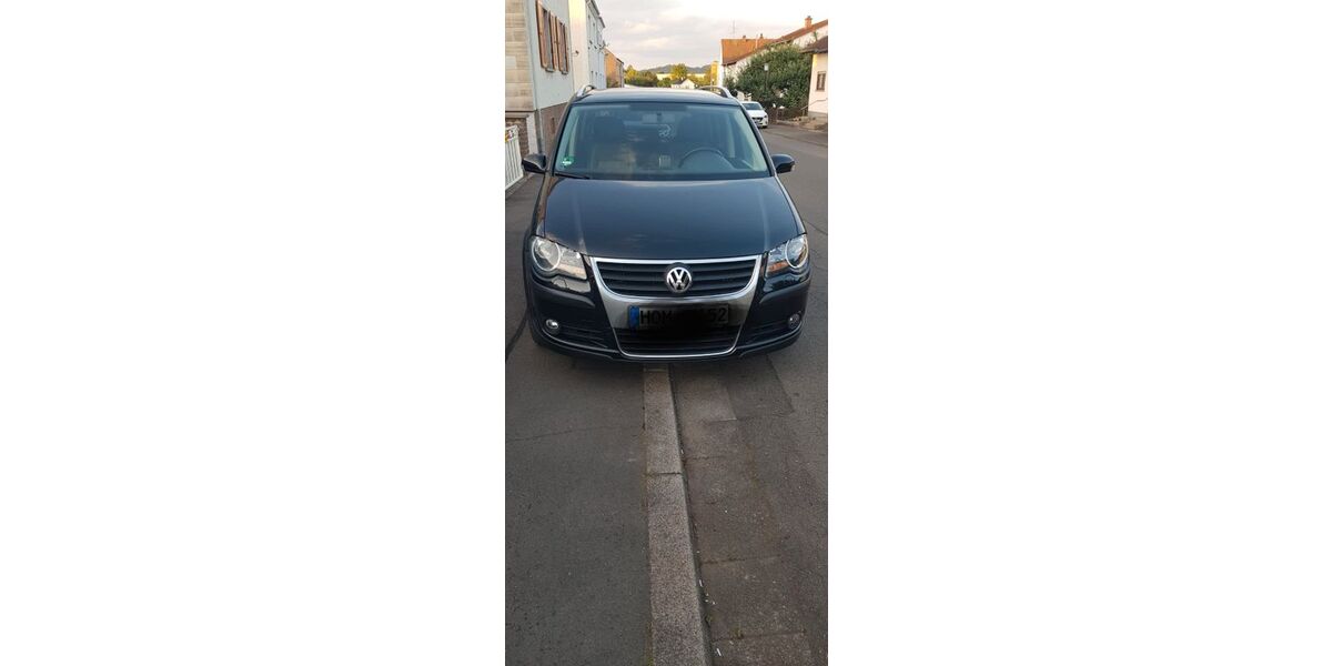 VW Touran 164.000 km 8.200 &euro; Homburg saar 66424