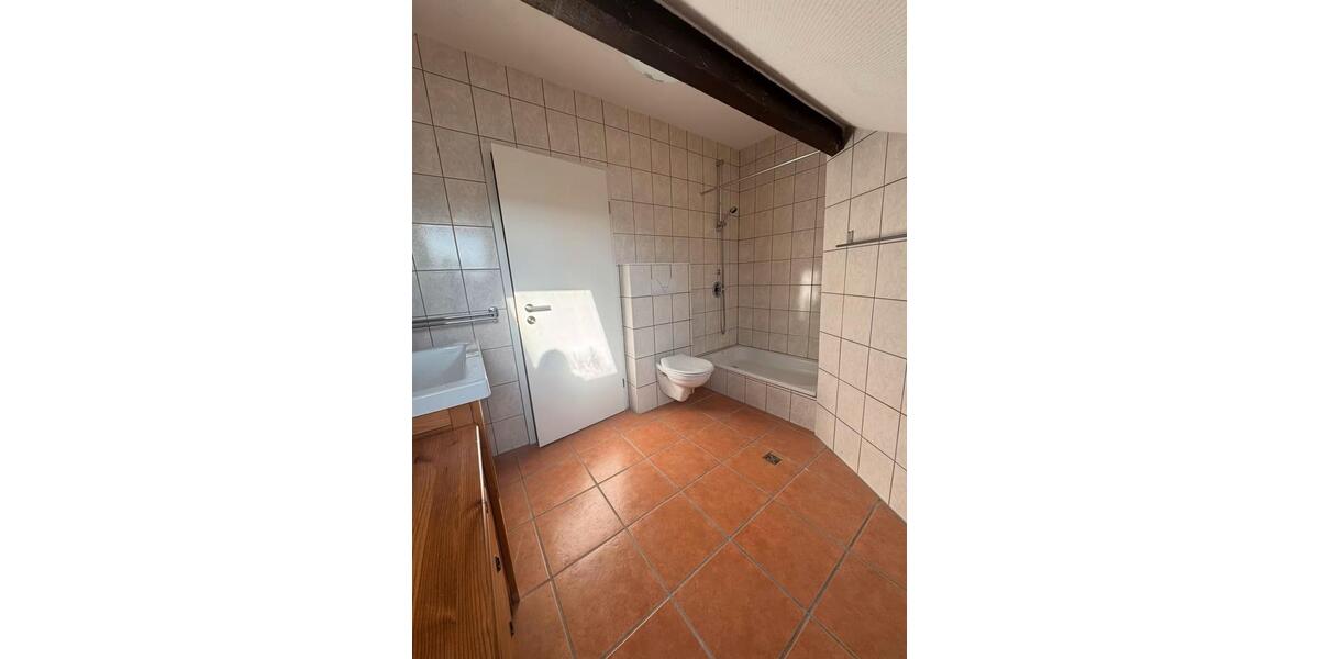 Etagenwohnung Saarbrücken Ensheim - 3 Zimmer, 70 m&sup2;, 650&euro; | Angebot:25973502