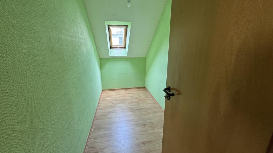 Dachgeschoßwohnung Marpingen - 4 Zimmer, 120 m&sup2;, 840&euro; | Angebot:24416479