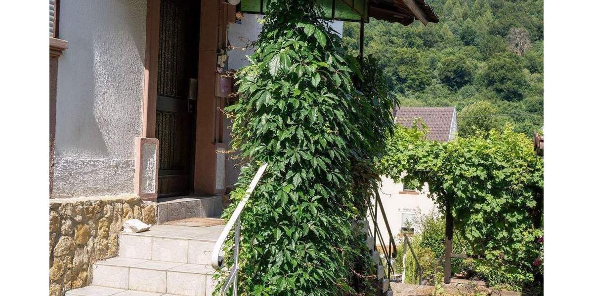 Mehrfamilienhaus, Wohnhaus Saarbrücken Scheidt - 9 Zimmer, 189 m&sup2;, 259.000&euro; | Angebot:25743256