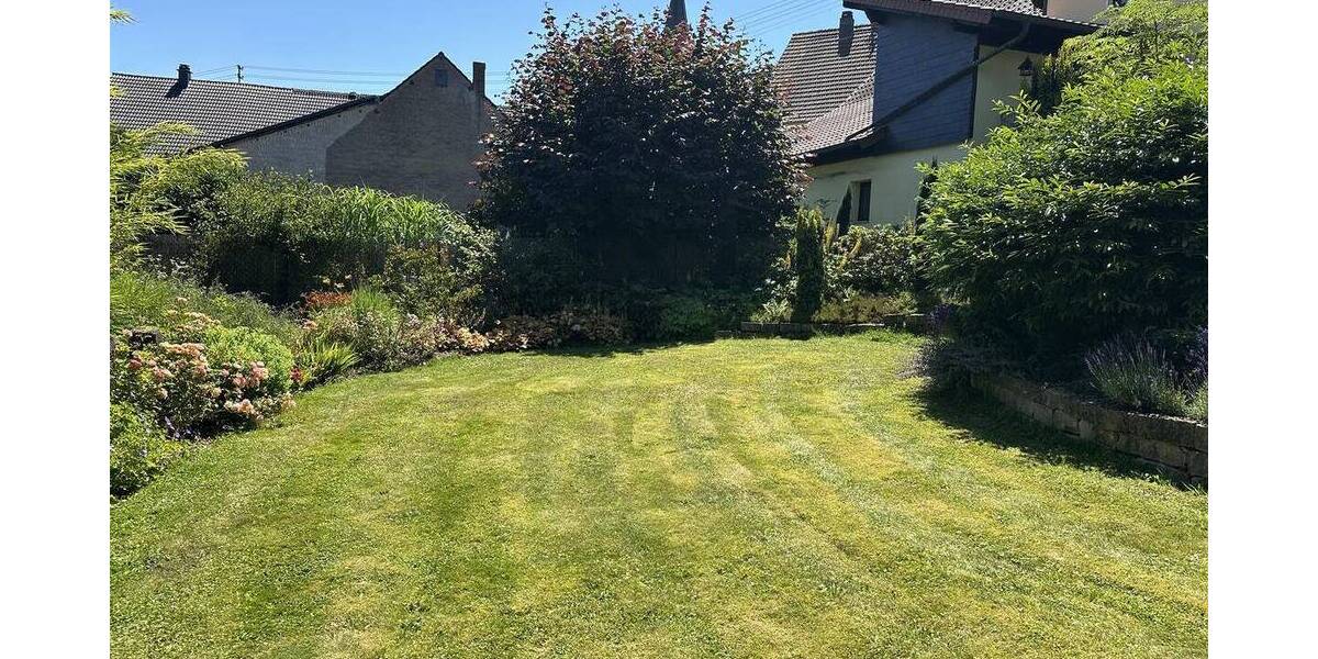 Einfamilienhaus Berschweiler bei Baumholder - 7 Zimmer, 239 m&sup2;, 290.000&euro; | Angebot:25739299