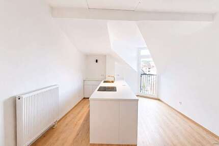 Wohnung Saarbrücken Eschberg - 3 Zimmer, 105 m&sup2;, 1.150&euro; | Angebot:27308915