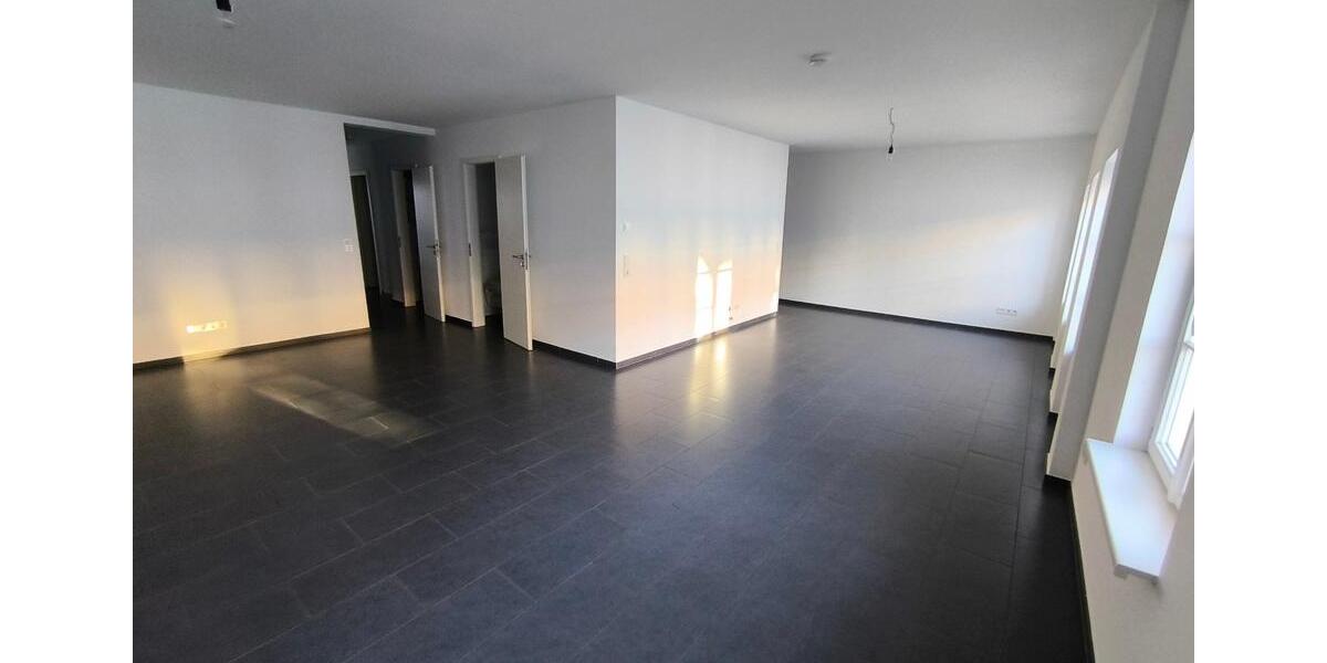 Loft - Studio - Atelier Saarbrücken - 2 Zimmer, 120 m&sup2;, 1.260&euro; | Angebot:25519141