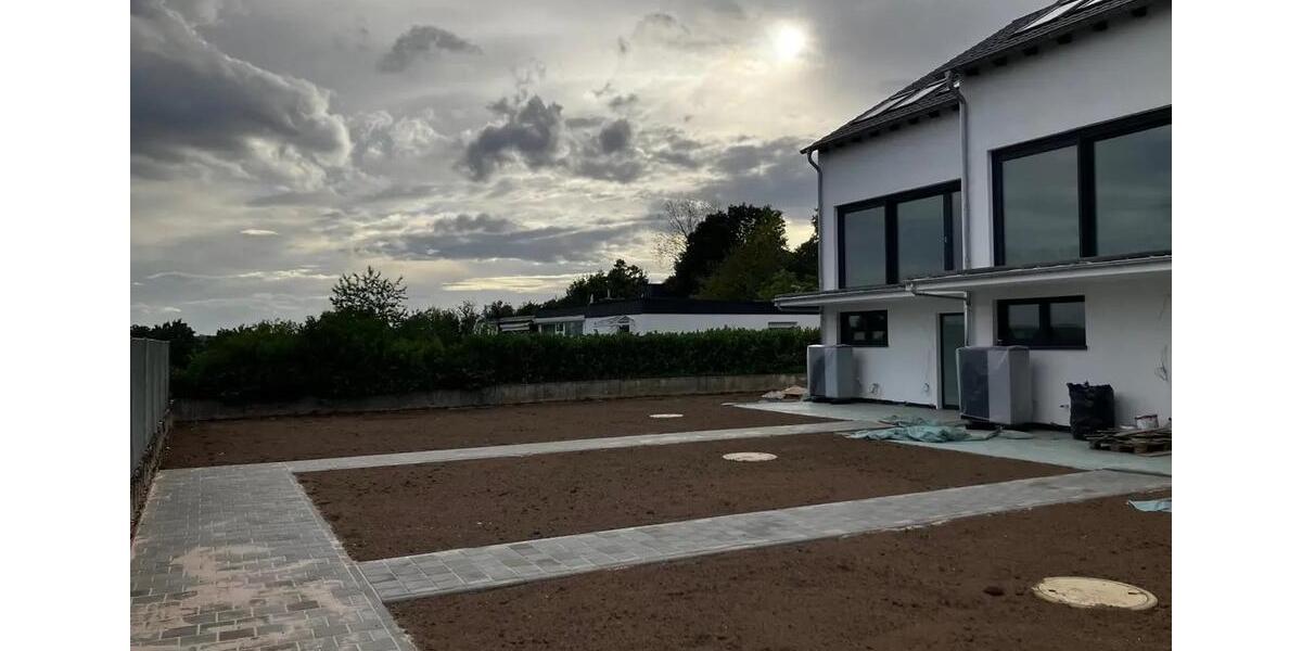 Etagenwohnung Neunkirchen Heinitz - 2 Zimmer, 75 m&sup2;, 850&euro; | Angebot:26586691
