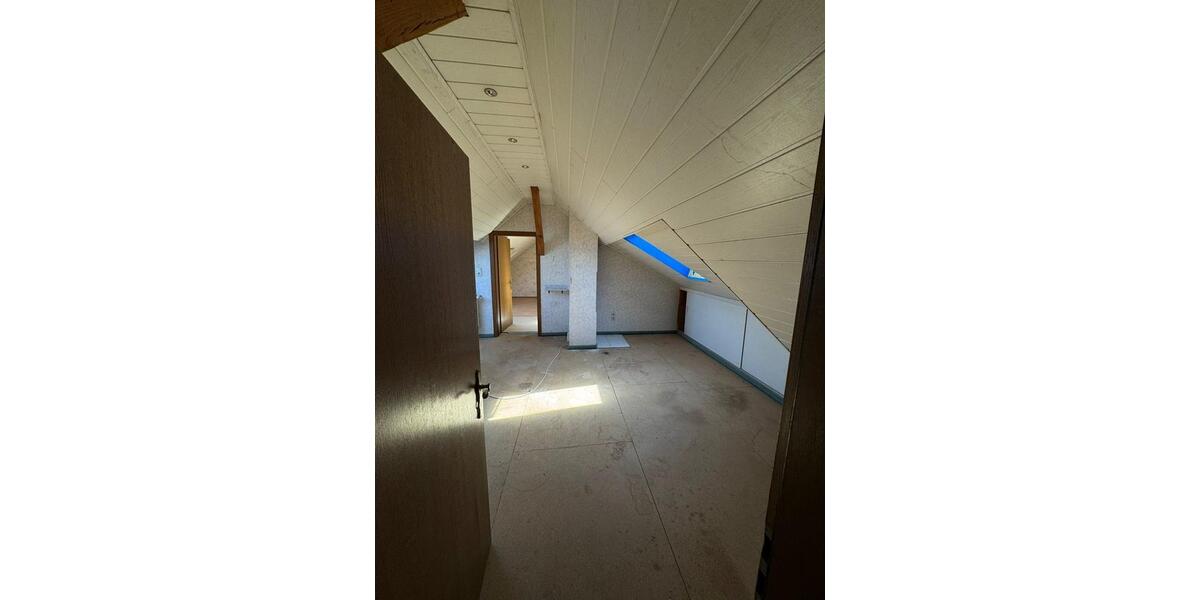 Etagenwohnung Blieskastel - 4 Zimmer, 140 m&sup2;, 780&euro; | Angebot:19721002