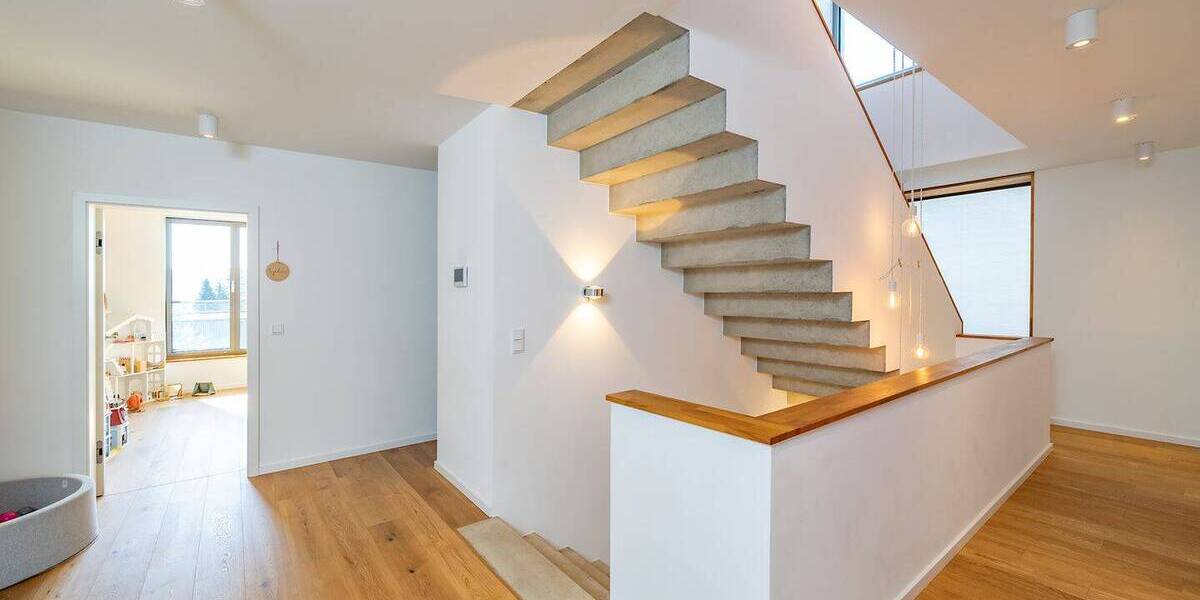 Einfamilienhaus Saarbrücken Alt-Saarbrücken - 6 Zimmer, 250 m&sup2;, 1.390.000&euro; | Angebot:25746987