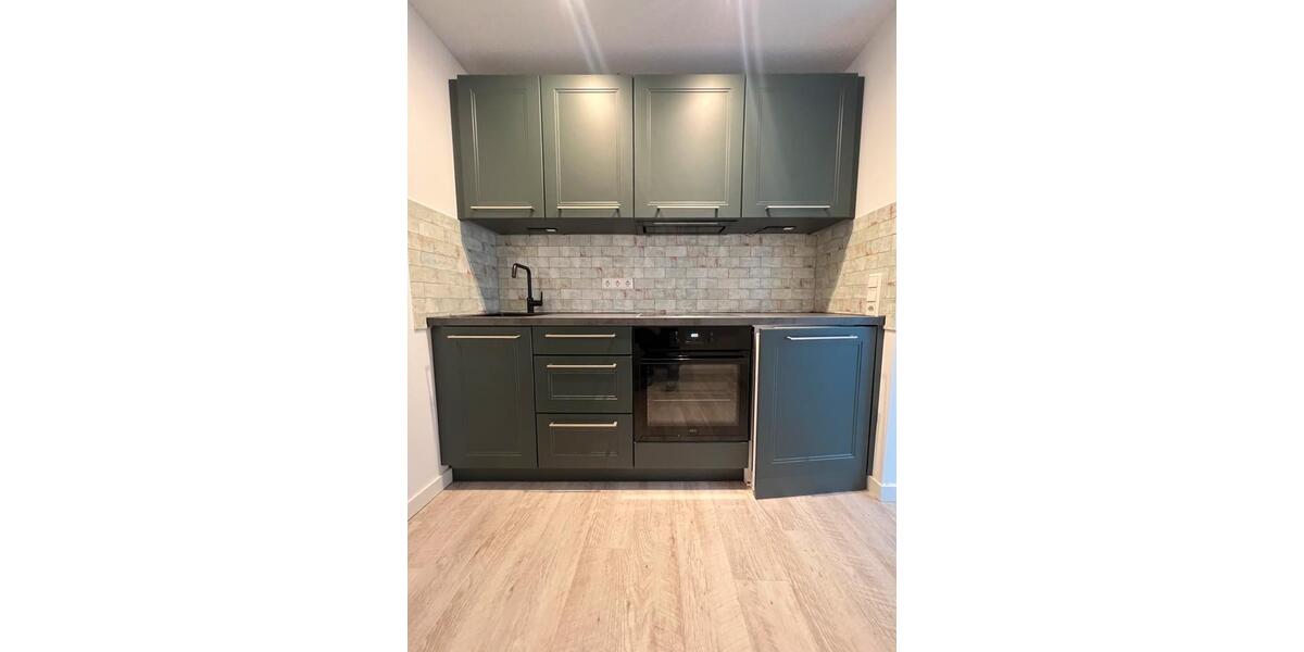 Dachgeschoßwohnung Saarbrücken - 1 Zimmer, 32 m&sup2;, 490&euro; | Angebot:26039873