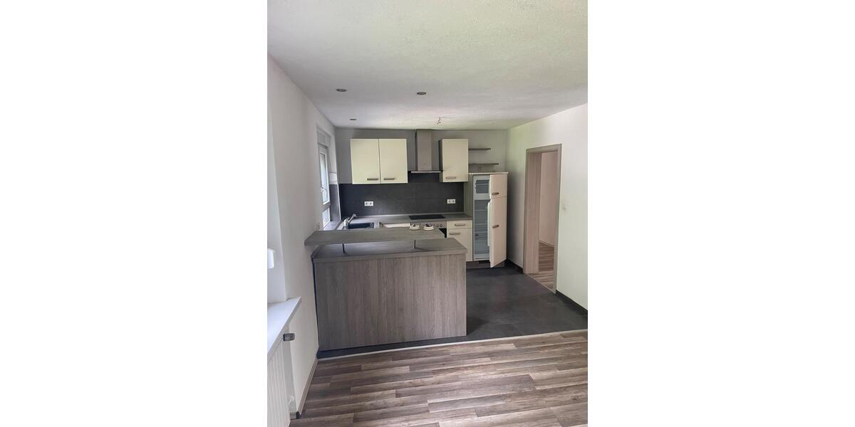 Etagenwohnung Battweiler - 3 Zimmer, 83 m&sup2;, 750&euro; | Angebot:26002926