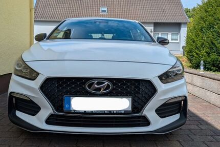 Hyundai i30 59.900 km 15.200 &euro; Saarbrücken 66113