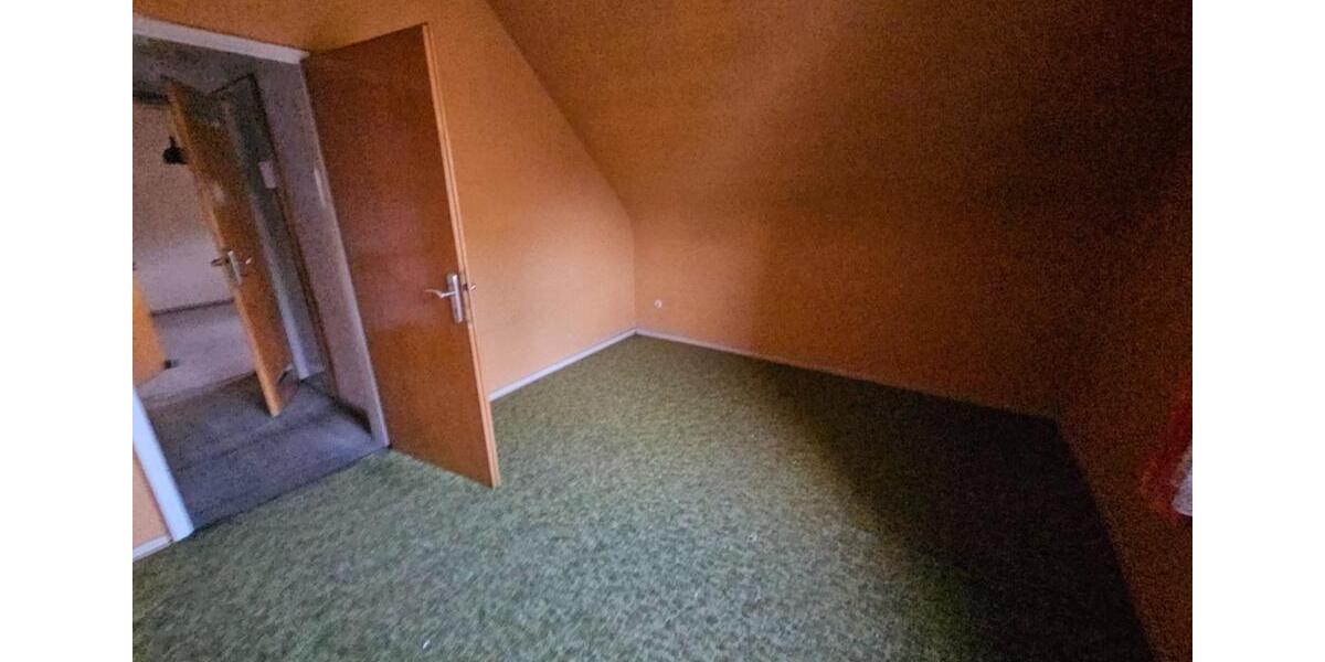 Einfamilienhaus Zweibrücken - 6 Zimmer, 125 m&sup2;, 187.000&euro; | Angebot:25057041