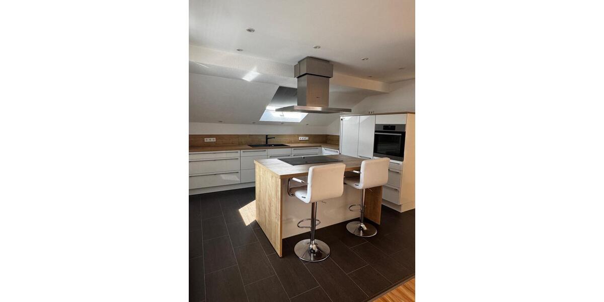 Dachgeschoßwohnung Bechhofen - 3 Zimmer, 75 m&sup2;, 650&euro; | Angebot:26261582