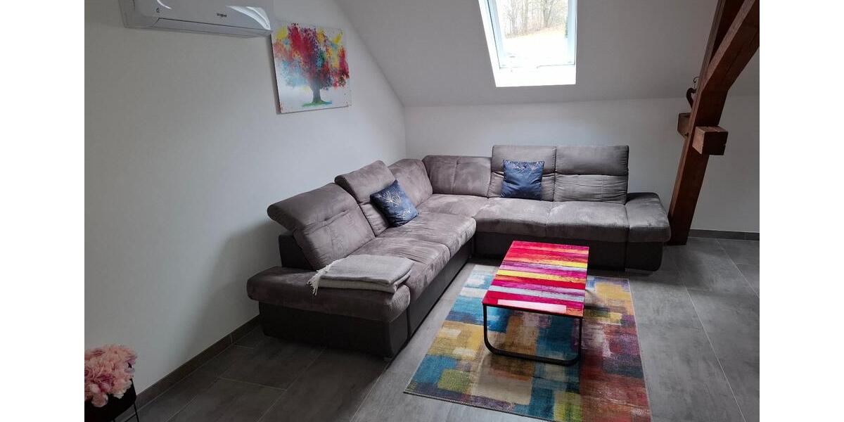 Dachgeschoßwohnung Bexbach - 4 Zimmer, 84 m&sup2;, 840&euro; | Angebot:25355013