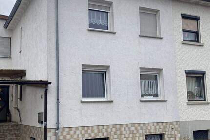 Haus Blieskastel - 7 Zimmer, 185 m&sup2;, 269.000&euro; | Angebot:25705115