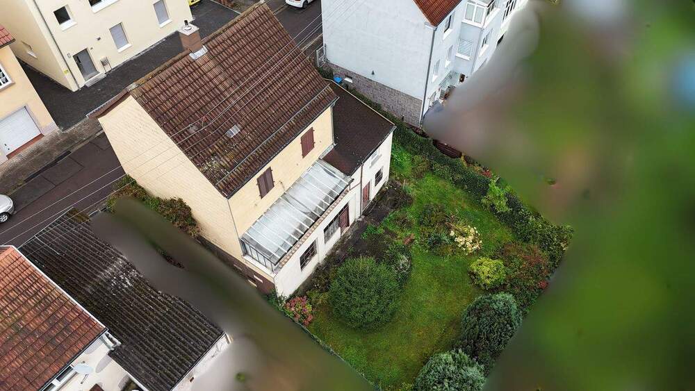 Einfamilienhaus Illingen - 7 Zimmer, 105 m&sup2;, 155.000&euro; | Angebot:25801738