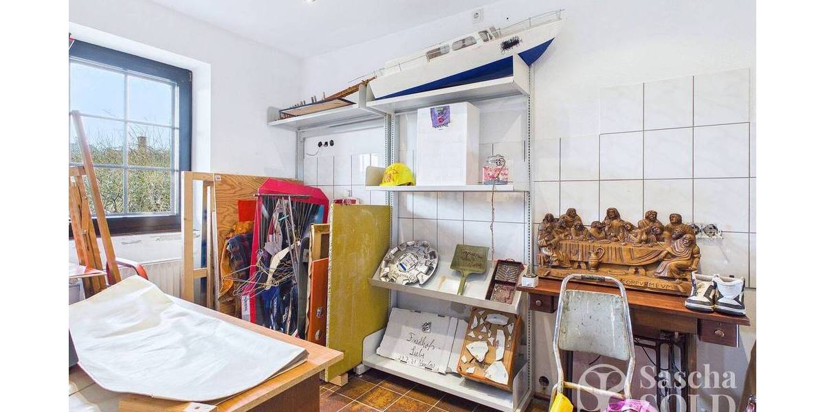 Freistehendes Einfamilienhaus mit Einliegerwohnung auf weitläufigem Grundstück mit Panoramablick - Einfamilienhaus Sankt Ingbert St. Ingbert | Angebot:26178655