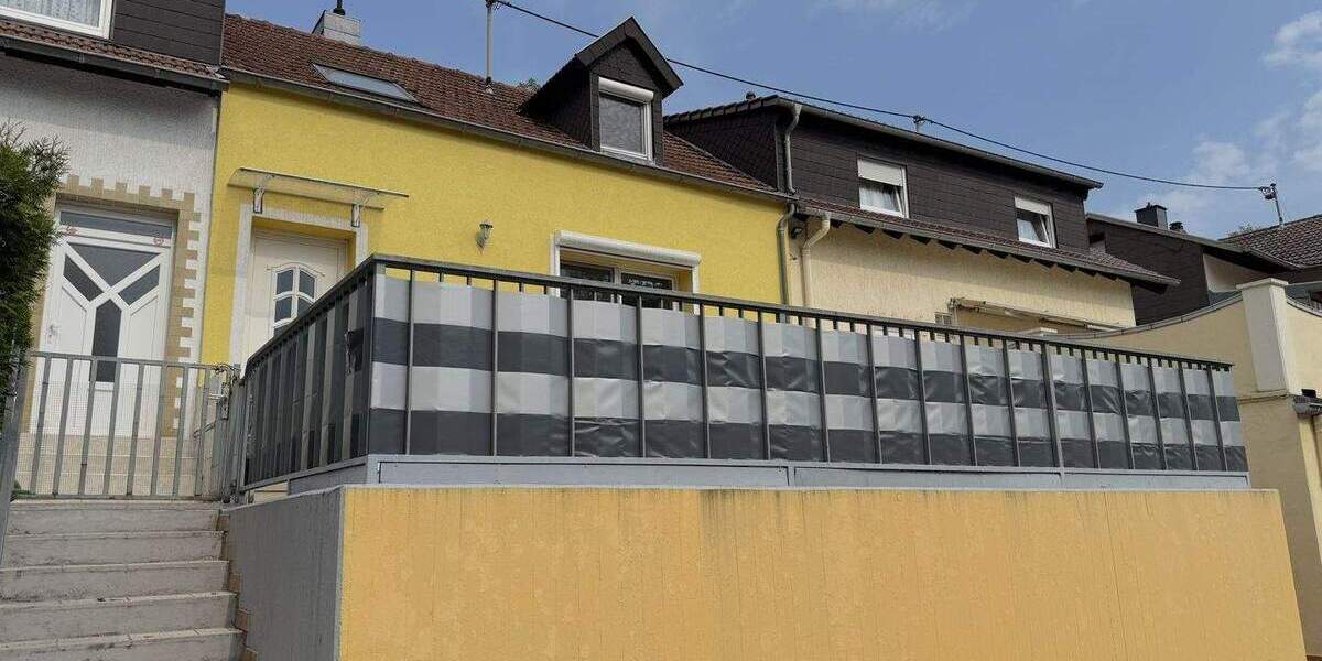 Etagenwohnung Neunkirchen/Saar Innenstadt - 3 Zimmer, 95 m&sup2;, 149.000&euro; | Angebot:25737024