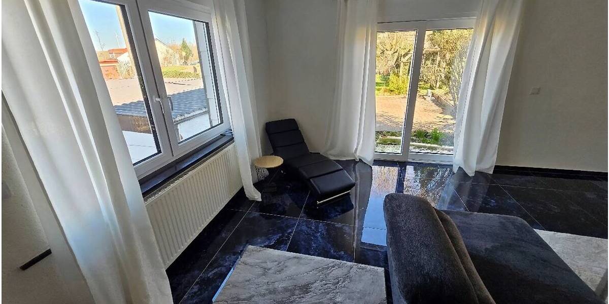 Mehrfamilienhaus, Wohnhaus Schiffweiler - 6 Zimmer, 150 m&sup2;, 274.900&euro; | Angebot:25970169