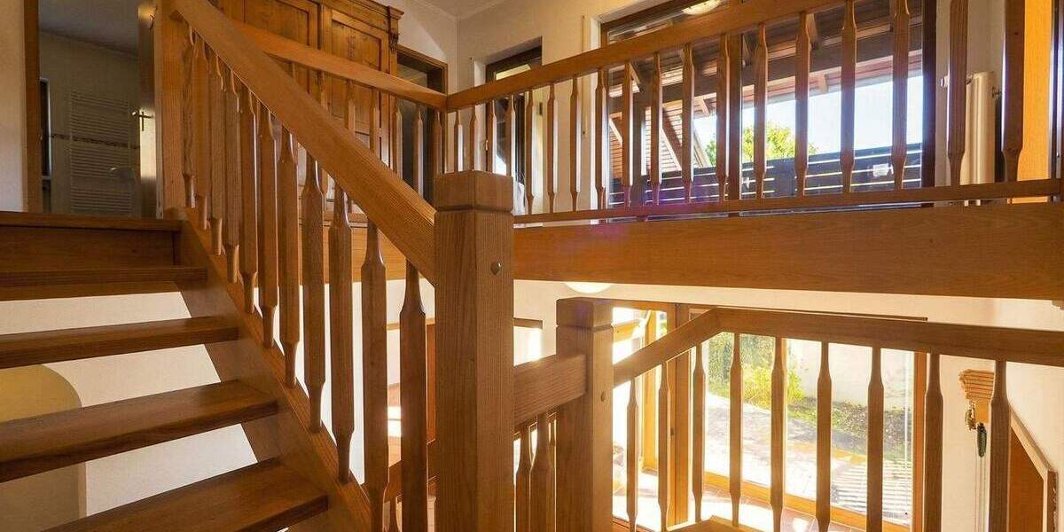 Einfamilienhaus St. Ingbert Oberwürzbach - 7 Zimmer, 200 m&sup2;, 695.000&euro; | Angebot:25675562