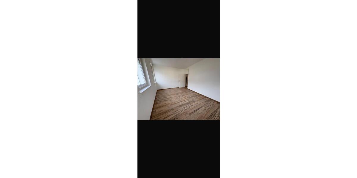 Etagenwohnung Neunkirchen - 2 Zimmer, 68 m&sup2;, 650&euro; | Angebot:25936878