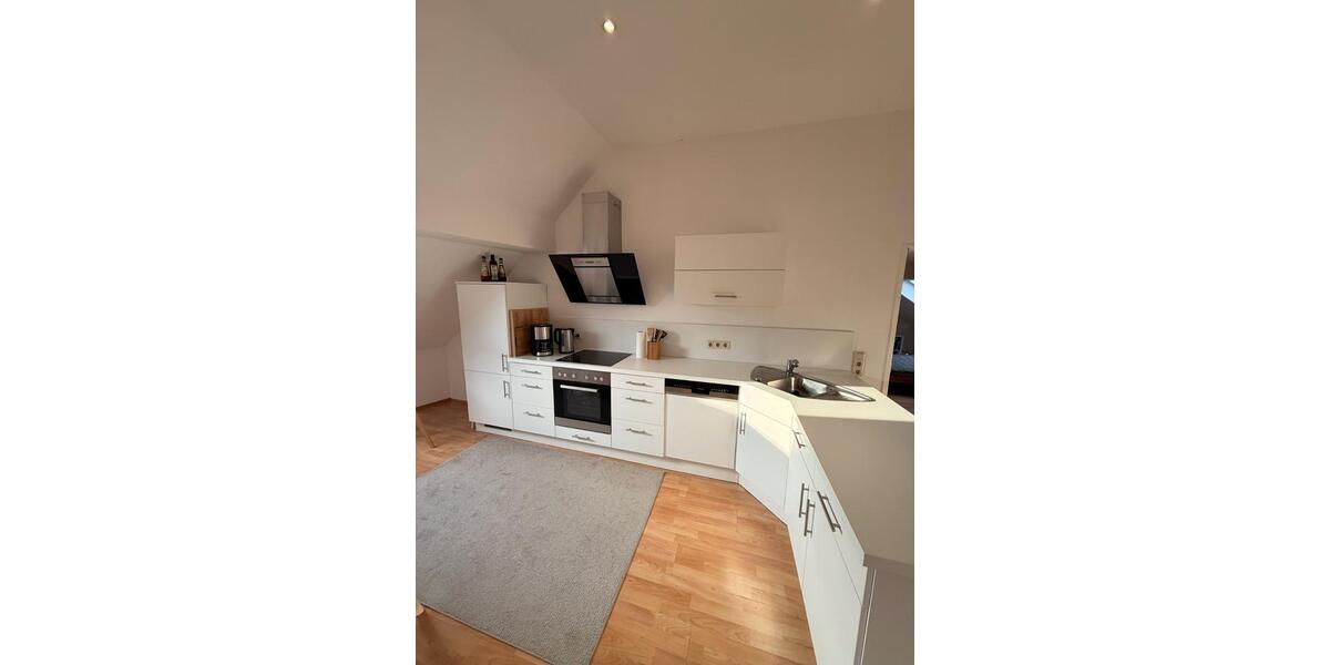 Dachgeschoßwohnung Sulzbach (Saar) - 2 Zimmer, 77 m&sup2;, 950&euro; | Angebot:25876618