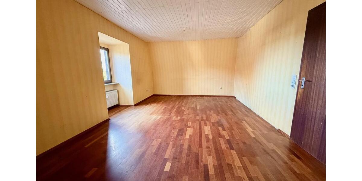 Etagenwohnung Saarbrücken Malstatt - 3 Zimmer, 86 m&sup2;, 890&euro; | Angebot:25648445