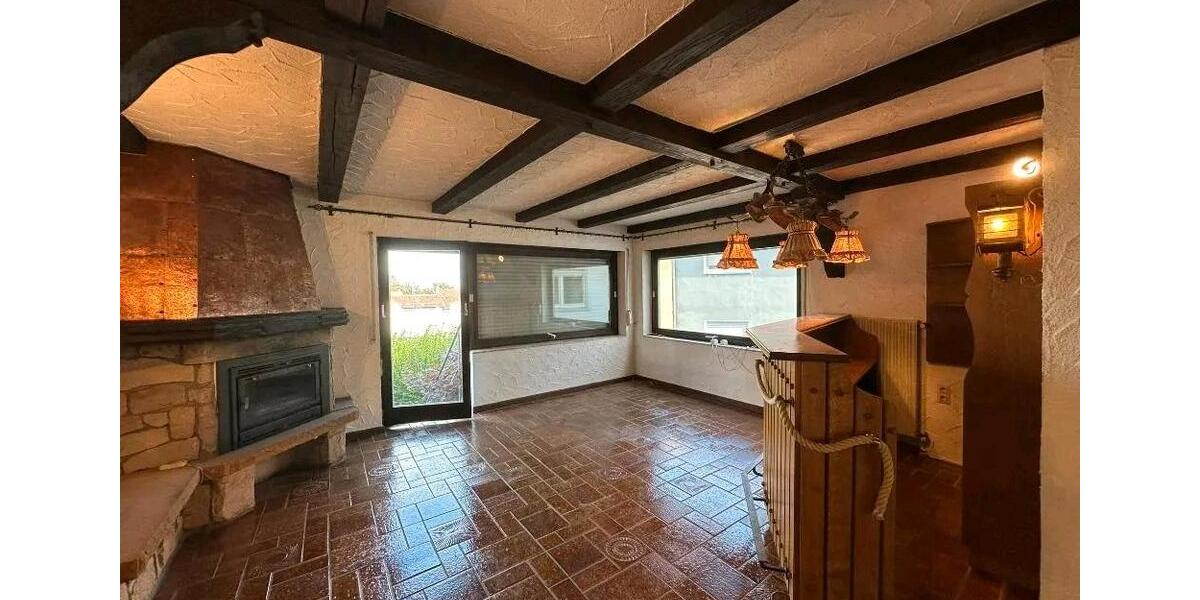 Erdgeschoßwohnung Pirmasens Niedersimten - 5 Zimmer, 135 m&sup2;, 900&euro; | Angebot:25546352