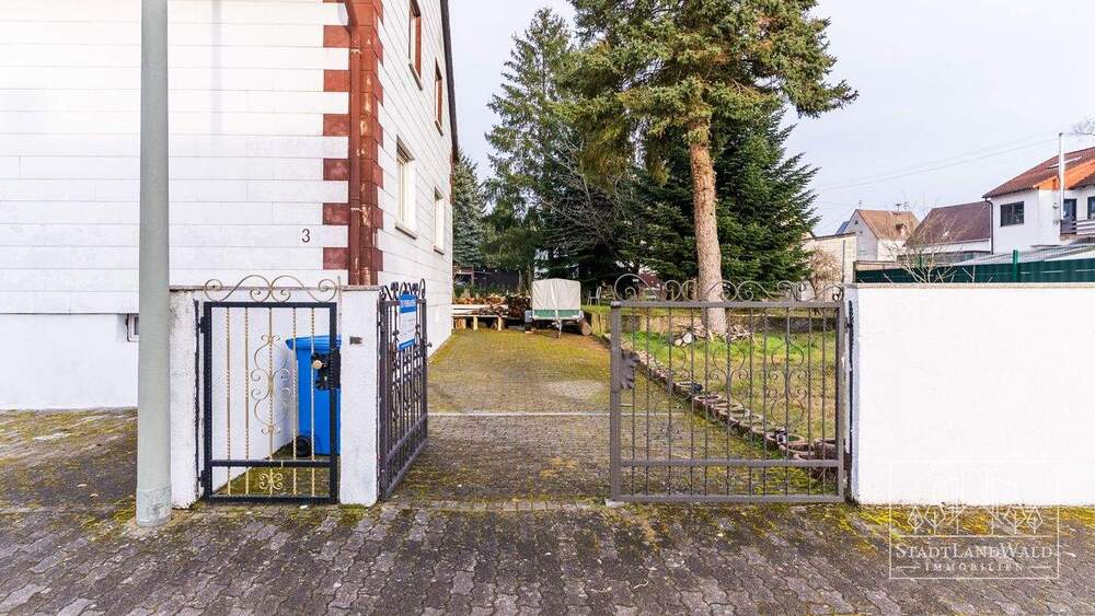 Einfamilienhaus Schweix - 9 Zimmer, 222 m&sup2;, 269.750&euro; | Angebot:25798626